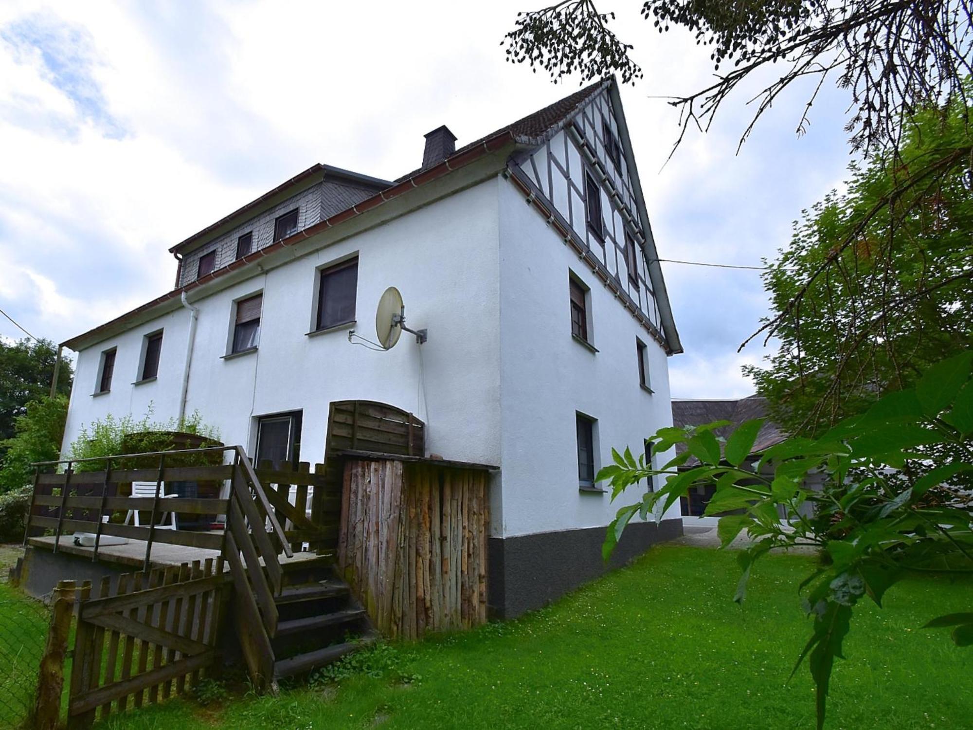 Cosy Apartment In Menkhausen Near The Ski Area Schmallenberg Exterior photo
