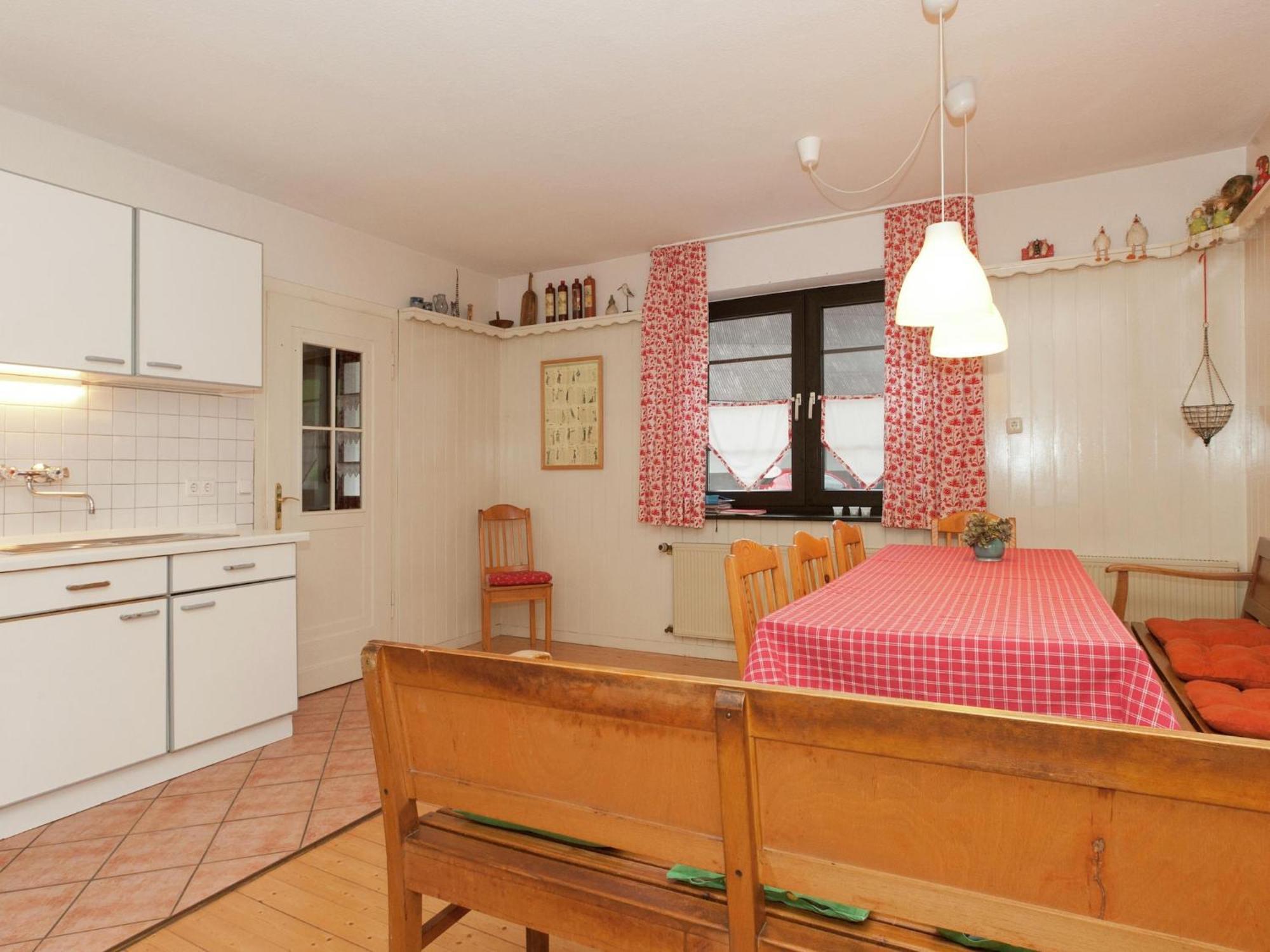 Cosy Apartment In Menkhausen Near The Ski Area Schmallenberg Exterior photo