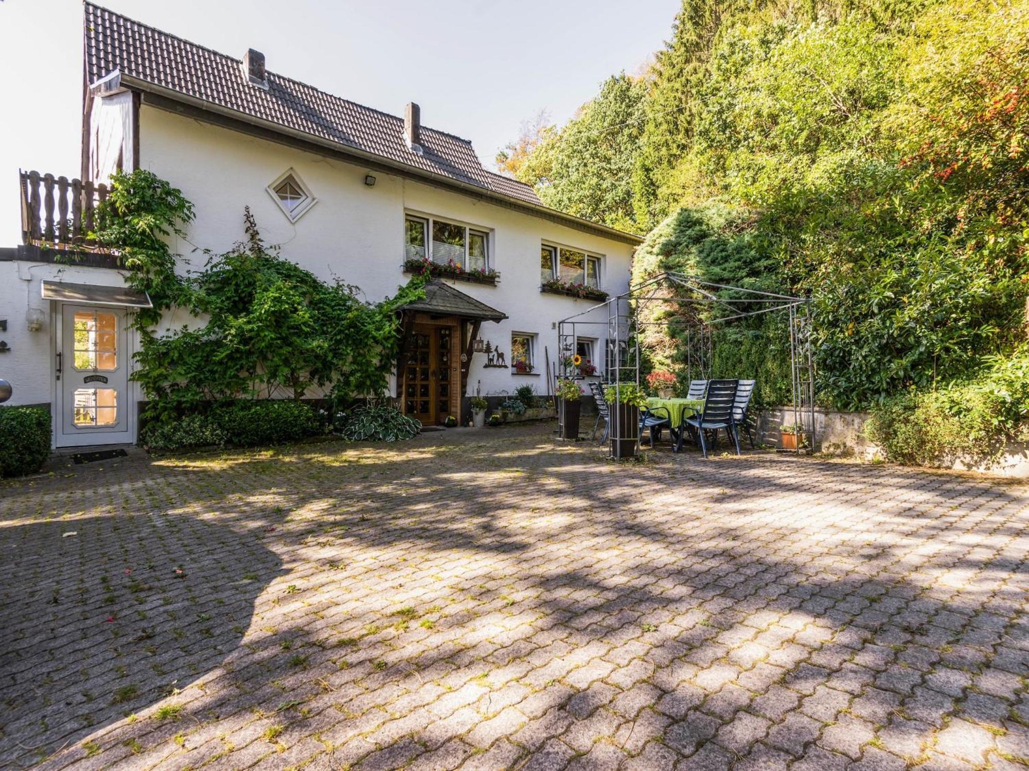 Cosy Apartment In Menkhausen Near The Ski Area Schmallenberg Exterior photo